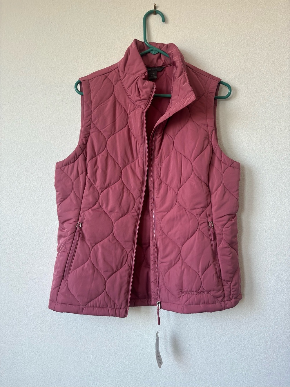 Free Country Quilted Sleeveless Vest in Rose Mauve
